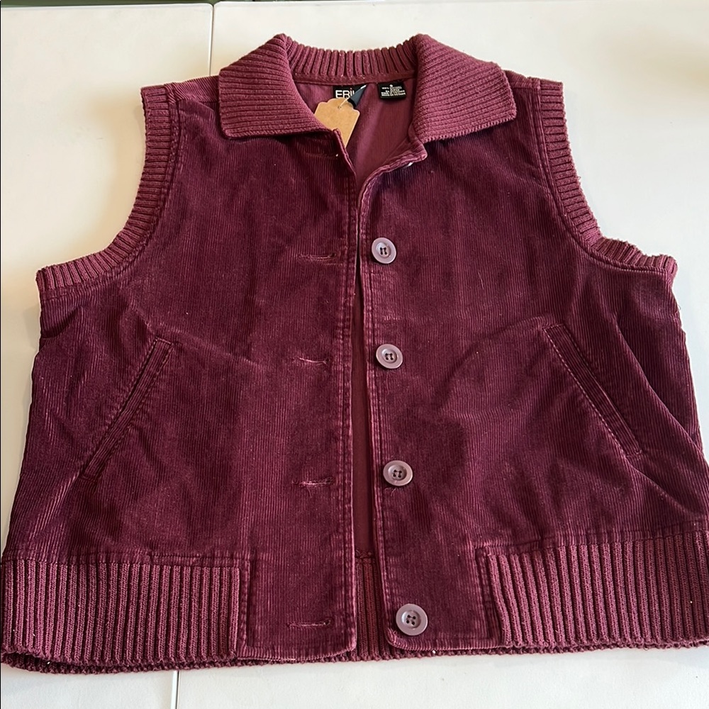 Erika Corduroy Button-Front Vest in Wine